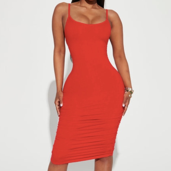 Fashion Nova Bea Midi Dress - Red - Picture 1 of 1